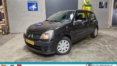 Gebruikt 2002 Renault Clio II Dynamique Hatchback | € 1.450 (Eerlijke prijs)