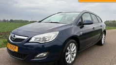 Blauw, andere lak Gebruikt 2012 Opel Astra Stationwagen | € 6.750 (Goede deal)