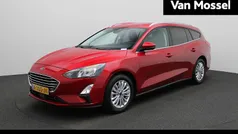 Rood Gebruikt 2021 Ford Focus Business Edition Stationwagen | € 16.945 (Eerlijke prijs)