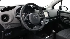 Blauw Gebruikt 2018 Toyota Yaris Hatchback | € 12.999 (Eerlijke prijs)