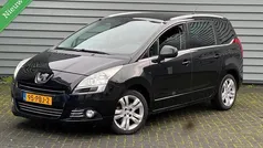 Zwart Gebruikt 2011 Peugeot 5008 GTi MPV | € 3.450 (Eerlijke prijs)