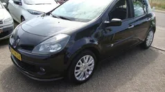 Zwart Gebruikt 2006 Renault Clio II Dynamique Hatchback | € 2.750 (Eerlijke prijs)