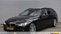 Zwart Gebruikt 2018 BMW 330 Luxury Line Stationwagen | € 18.440 (Goede deal)