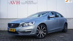 Grijs Gebruikt 2015 Volvo S60 Momentum Sedan | € 14.950 (Eerlijke prijs)