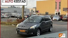 Grijs (metallic) Gebruikt 2011 Peugeot 5008 GT MPV | € 5.650 (Eerlijke prijs)