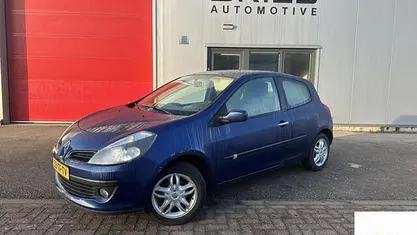 Occasion 2006 Renault Clio II Dynamique Hatchback | € 1.799 (Eerlijke prijs)
