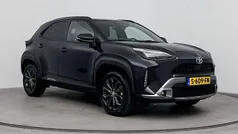 Zwart Gebruikt 2023 Toyota Yaris Cross X-plore SUV | € 29.499 (Eerlijke prijs)