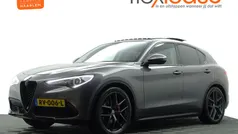 Grijs metallic Gebruikt 2018 Alfa Romeo Stelvio Veloce SUV | € 34.900 (Eerlijke prijs)