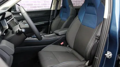 Blauw Gebruikt 2022 Lynk & Co 01 SUV | € 27.394 (Eerlijke prijs)