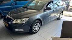 Grijs Gebruikt 2009 Skoda Octavia Elegance Stationwagen | € 4.350 (Eerlijke prijs)