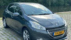 Grijs Gebruikt 2013 Peugeot 208 Allure Hatchback | € 6.499 (Eerlijke prijs)