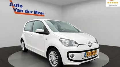 Wit Occasion 2016 VW up! high up! Hatchback | € 6.940 (Eerlijke prijs)