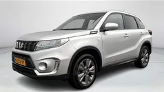 Gebruikt 2022 Suzuki Vitara SUV | € 19.650 (Eerlijke prijs)