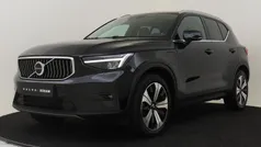 Zwart Gebruikt 2023 Volvo XC40 Ultimate SUV | € 42.890 (Eerlijke prijs)