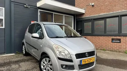 Grijs Gebruikt 2010 Suzuki Splash Exclusive Hatchback | € 3.499 (Goede deal)