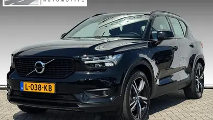 Gebruikt 2021 Volvo XC40 R-Design SUV | € 30.895 (Eerlijke prijs)