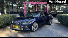 Gebruikt 2019 Lexus ES300H President Line Sedan | € 34.900 (Eerlijke prijs)