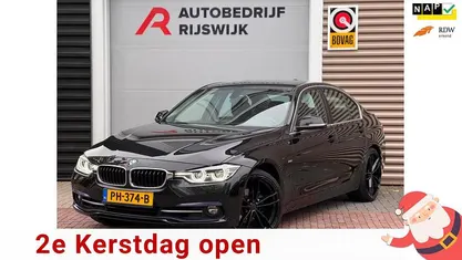 Zwart Gebruikt 2017 BMW 318 Executive Sedan | € 14.950 (Eerlijke prijs)