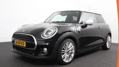 Zwart Gebruikt 2019 Mini Cooper Chili Hatchback | € 14.940 (Eerlijke prijs)