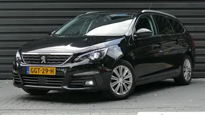 Gebruikt 2021 Peugeot 308 SW Allure Stationwagen | € 17.395 (Eerlijke prijs)