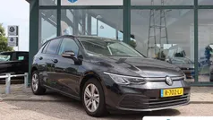 Gebruikt 2022 VW Golf VIII Life Hatchback | € 22.095 (Goede deal)