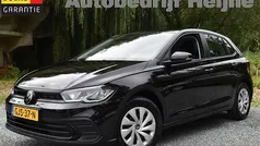 Zwart Gebruikt 2024 VW Polo Hatchback | € 19.945 (Goede deal)