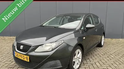 Gebruikt 2011 Seat Ibiza Reference Hatchback | € 4.950 (Eerlijke prijs)