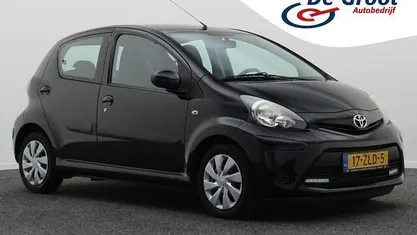 Occasion Toyota Aygo 68 PK (50 kW) 2013 Zwart Hatchback