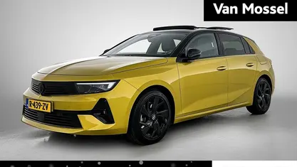 Geel Occasion 2023 Opel Astra GS Line Hatchback | € 24.940 (Eerlijke prijs)