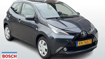 Occasion Toyota Aygo X-play 69 PK (50 kW) 2018 Hatchback