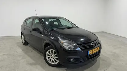 Occasion Opel Astra Sport 105 PK (77 kW) 2004 Zwart Hatchback