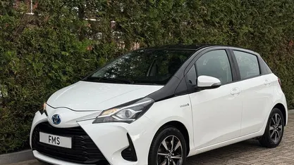 Occasion Toyota Yaris Hybrid 101 PK (74 kW) 2019 Wit Hatchback
