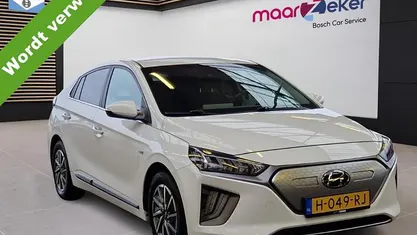 Wit Occasion 2020 Hyundai Ioniq Comfort Hatchback | € 12.750 (Super prijs)