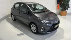 Grijs Gebruikt 2019 Toyota Yaris Hybrid Hatchback | € 15.850 (Goede deal)