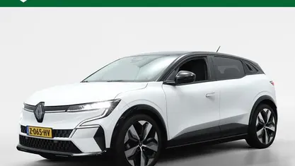 Wit Occasion 2023 Renault Megane E-Tech Equilibre Hatchback | € 19.950 (Super prijs)