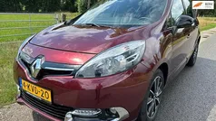 Rood Gebruikt 2013 Renault Scénic III Bose Edition MPV | € 8.450 (Eerlijke prijs)