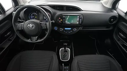 Occasion 2018 Toyota Yaris Hatchback | € 14.850 (Eerlijke prijs)