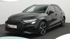 Zwart Gebruikt 2022 Audi A3 Sportback e-tron S-Line Sedan | € 33.900 (Eerlijke prijs)