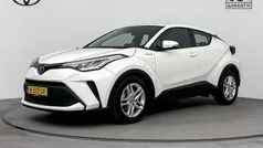 Pure white (licht wit) Gebruikt 2021 Toyota C-HR Active SUV | € 22.945 (Eerlijke prijs)