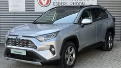 Grijs, metallic lak Gebruikt 2019 Toyota RAV4 Executive SUV | € 34.950 (Eerlijke prijs)