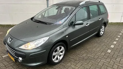 Grijs Occasion 2007 Peugeot 307 Premium Stationwagen | € 1.250 (Goede deal)