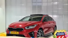 Rood Gebruikt 2019 Kia ProCeed Hatchback | € 22.900 (Eerlijke prijs)