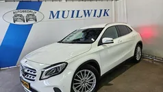 Wit, metallic lak Gebruikt 2018 Mercedes GLA180 Sport Edition SUV | € 22.450 (Eerlijke prijs)