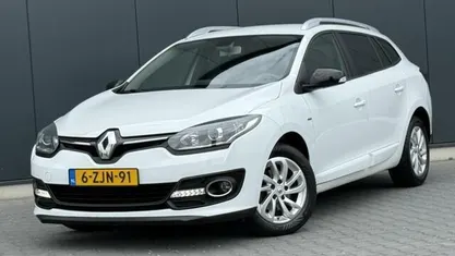 Wit Occasion 2015 Renault Mégane GrandTour LIMITED Stationwagen | € 3.990 (Eerlijke prijs)