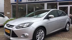 Grijs Gebruikt 2012 Ford Focus Titanium Sedan | € 7.950 (Eerlijke prijs)