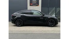 Zwart Gebruikt 2024 Tesla Model Y Long Range RWD SUV | € 41.999 (Eerlijke prijs)
