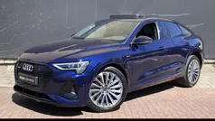 Blauw Gebruikt 2020 Audi e-tron SUV | € 38.945 (Eerlijke prijs)