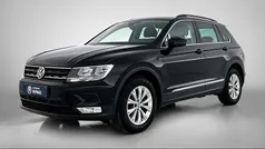 Zwart, metallic lak Gebruikt 2017 VW Tiguan Comfortline SUV | € 21.950 (Eerlijke prijs)