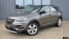 Grijs (metallic) Gebruikt 2018 Opel Grandland X Ultimate SUV | € 16.450 (Eerlijke prijs)