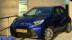 Gebruikt 2023 Toyota Aygo Play Hatchback | € 20.945 (Eerlijke prijs)